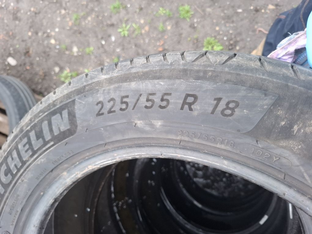 Vand 1 sau 2 anvelope 225 55 18 michelin bune de vara dot 2020