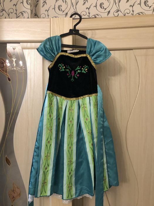 Платья на девочку от 5 до 10 лет.