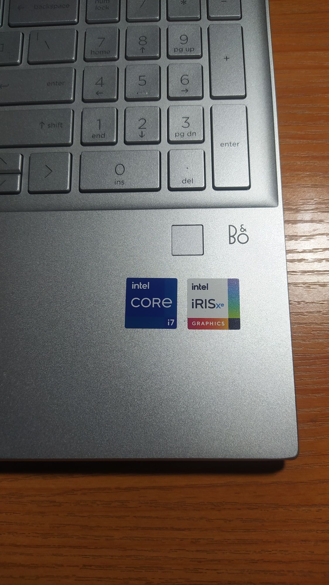 i7 Ноутбук HP pavilion 15t-eg300