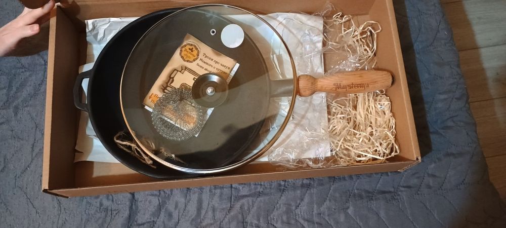 Чугунен тиган нов