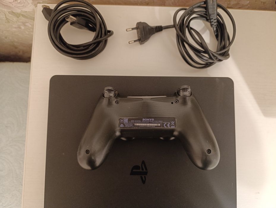PlayStation 4 Slim 500GB