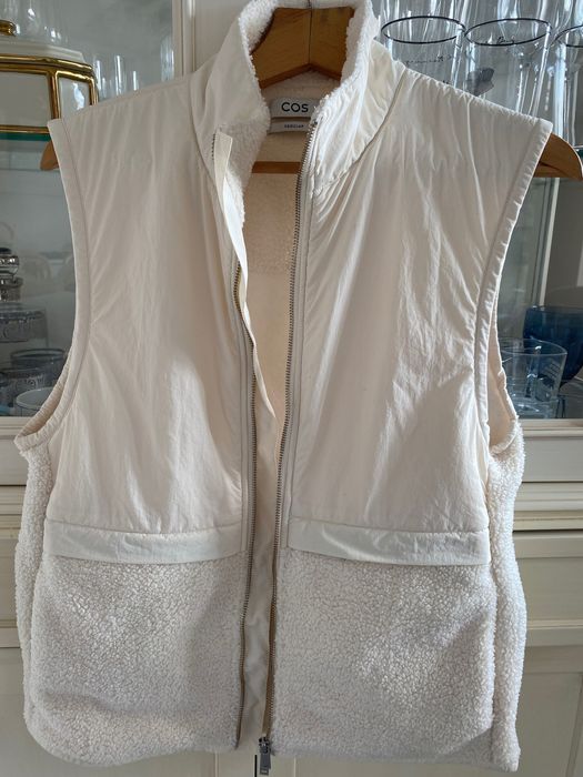 Страхотен елек грейка Cos