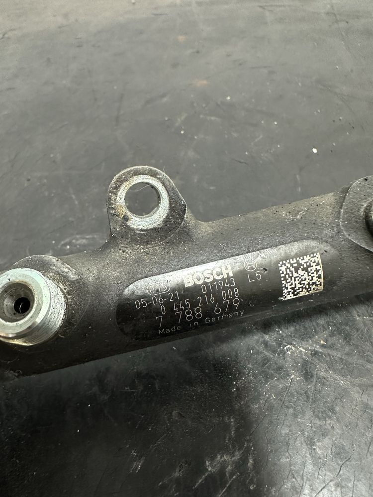 Rampa presiune injectoare BMW Seria 3 E46 330d 204cp 184cp