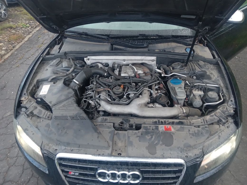 Dezmembrez Audi a5 coupe