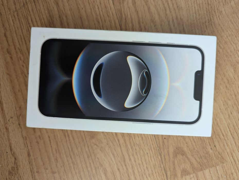 iPhone 16e ca și nou