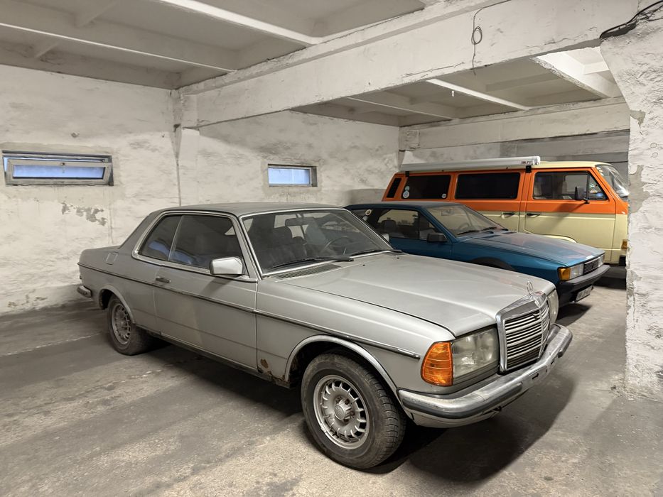 Mercedes W123 CE (Coupe)