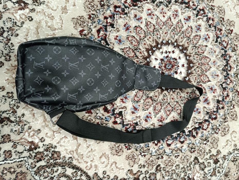 Sumka sotiladi erkaklar uchun