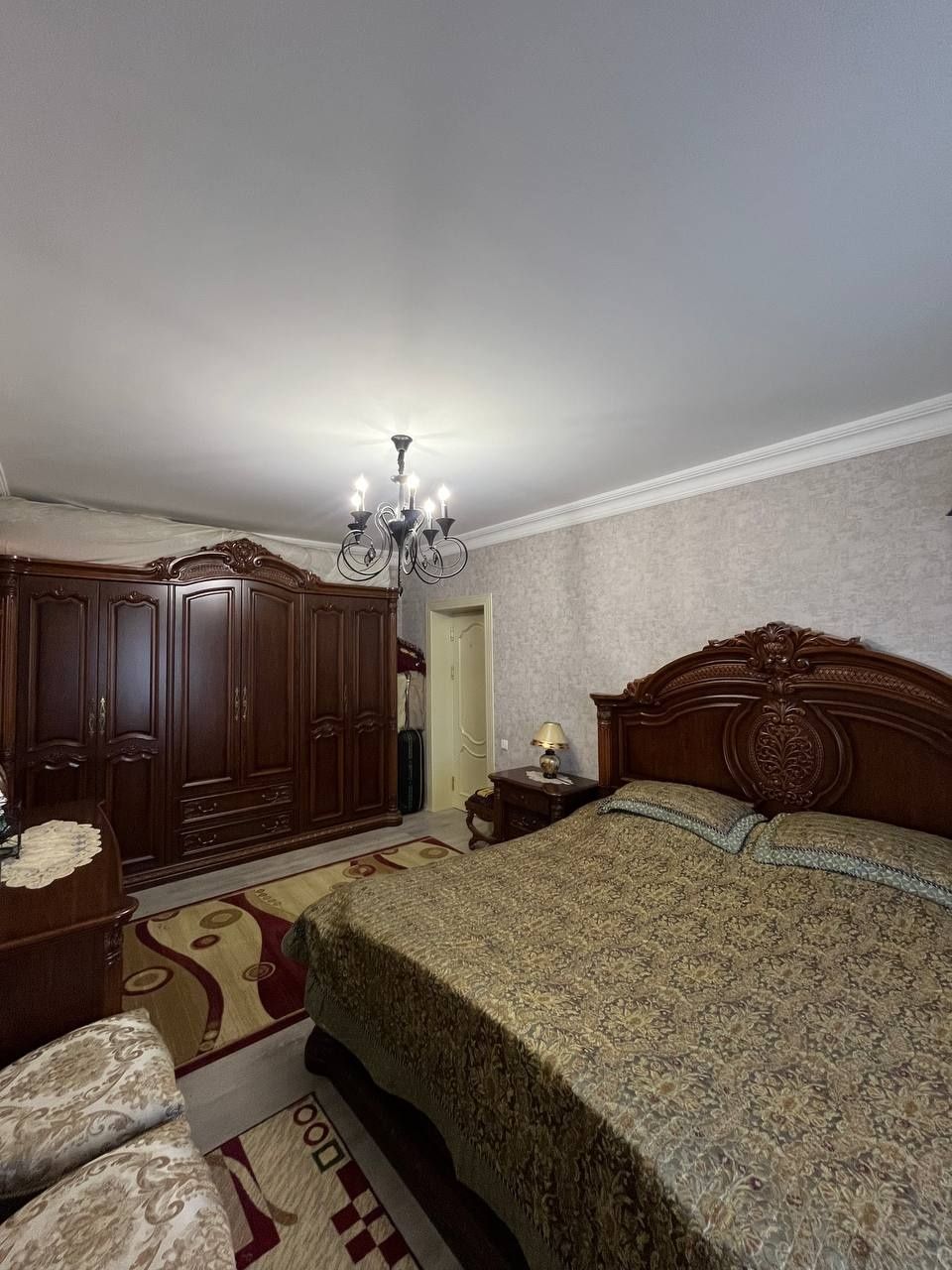 Yunusobod, metro Shahriston yaqinida 3 xonali uy sotiladi 82m²