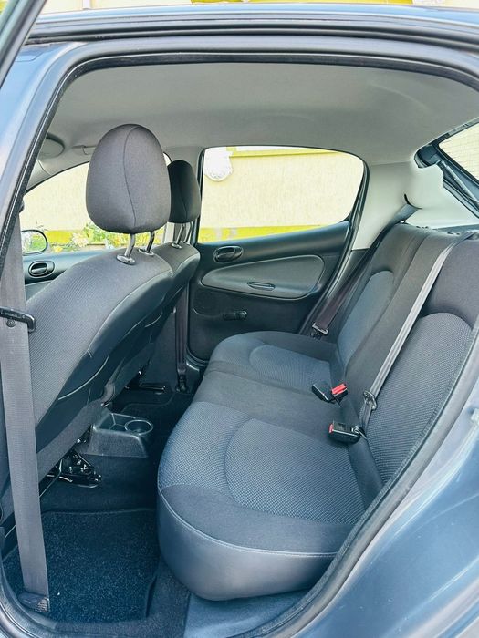 Vând Peugeot 206+