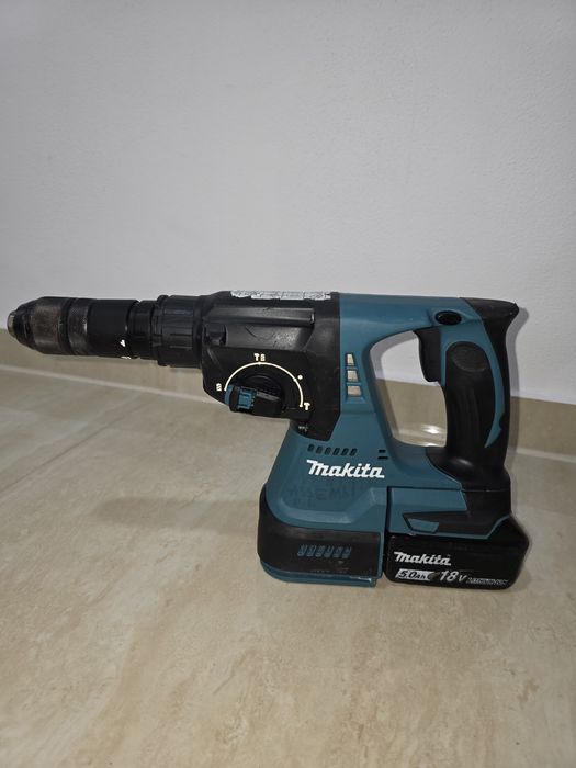 Rotopercutor Makita DHR 243
