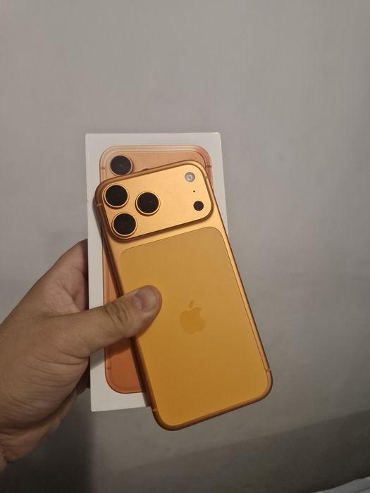 Iphone 17 Pro Max,256 Gb,Liber de retea,Portocaliu, ca nou, la cutie