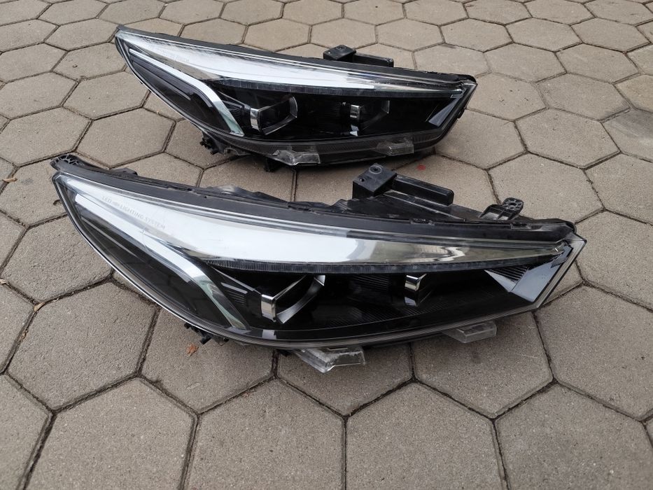 Передние правые фары от Jac J7 2024 года