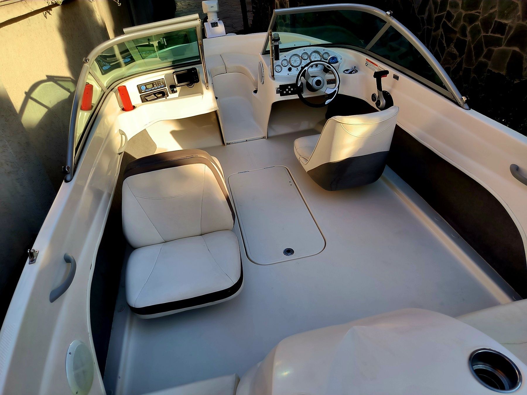 Лодка Bayliner 111 GT 175