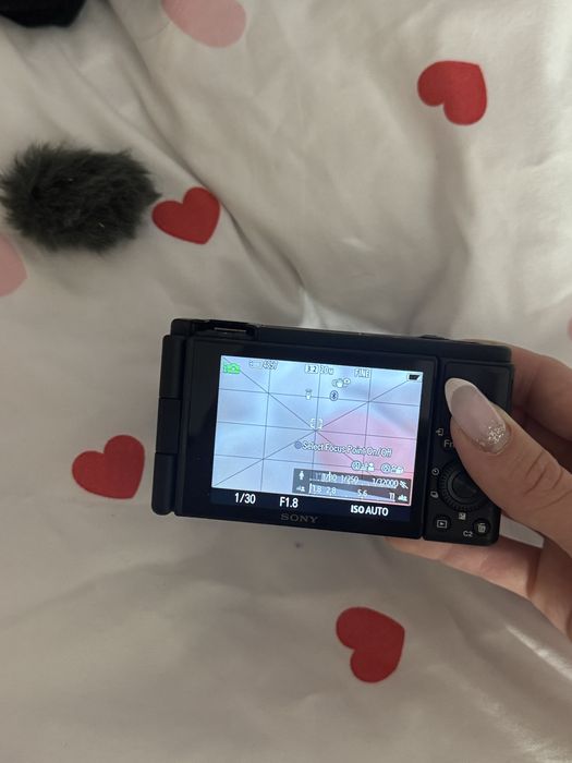 Mirrorless Sony ZV-1 Vlogging kit