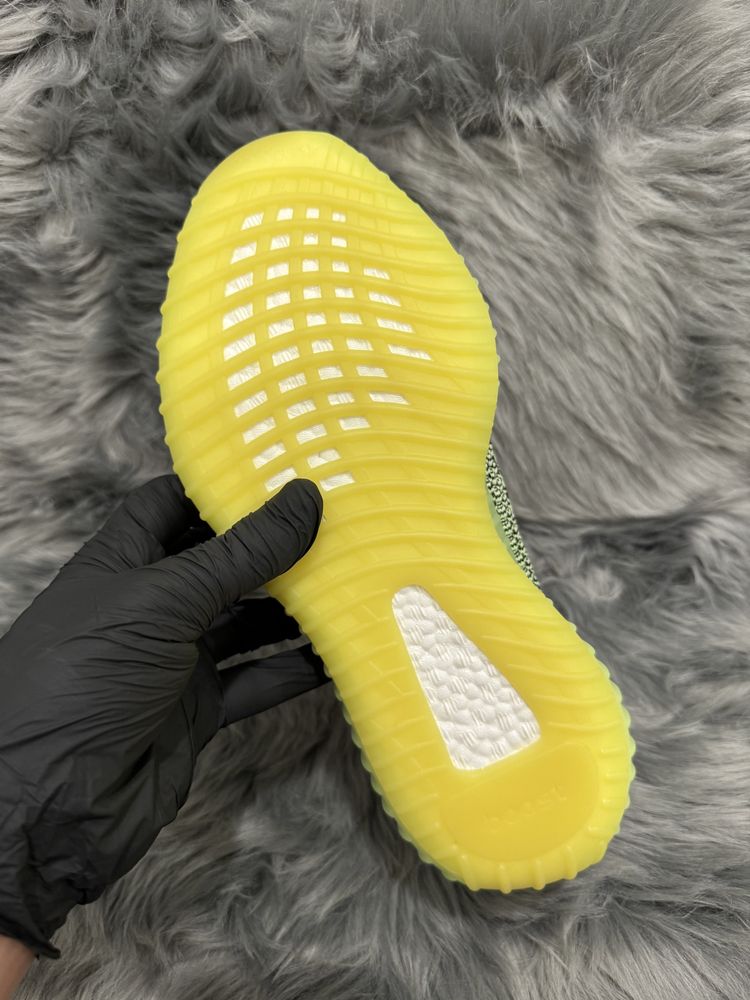 36-46 Yeezy 350 v2 Yeezreel Reflective