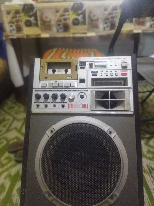 В Алмалыке продается б/у колонка-усилитель