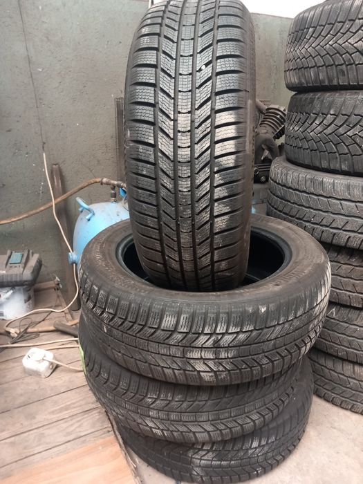 Anvelope de iarna 215 55 17