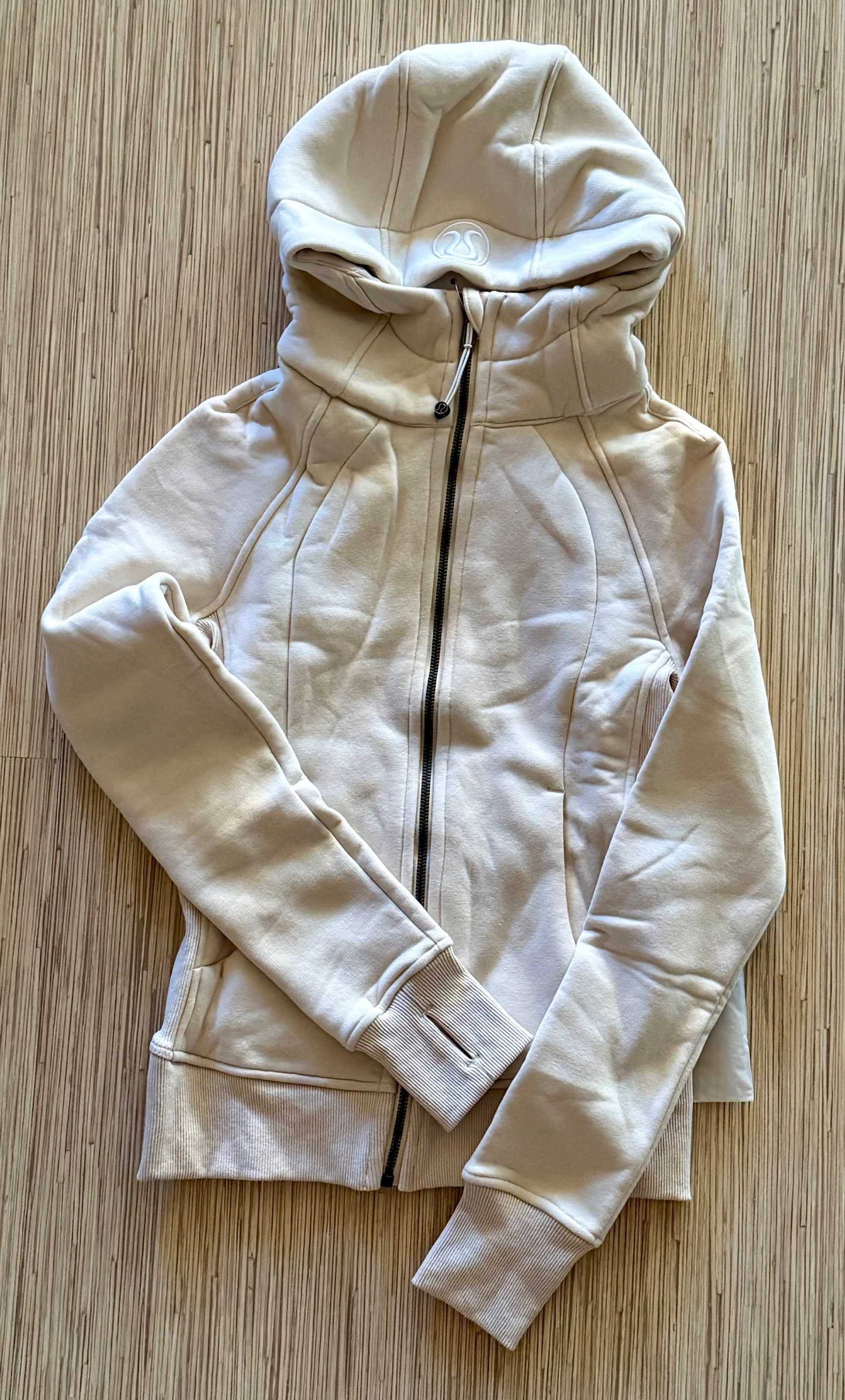Lululemon суичър