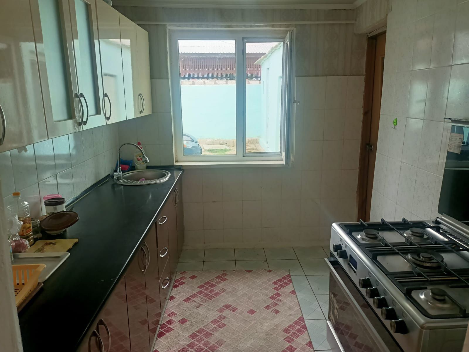 Продается дом, село Умирзак, рядом с Морпорт. СРОЧНО. ЕСТЬ ТОРГ