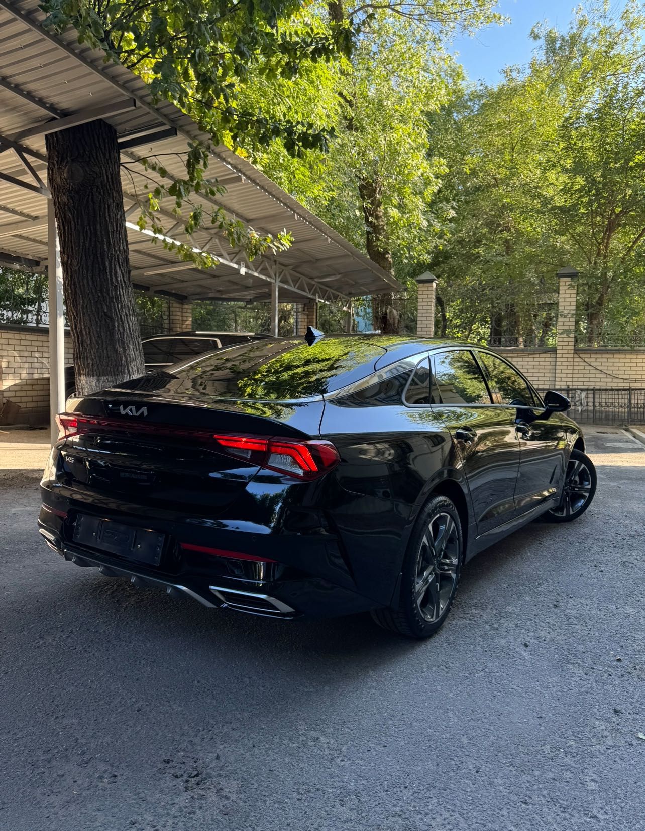 Продам свою KIA K5 comfort special 2.0, 2023/2024 цвет: черный жемчуг.