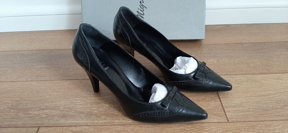 Нови, 38 номер, италиански, естествена кожа, официални дамски обувки,