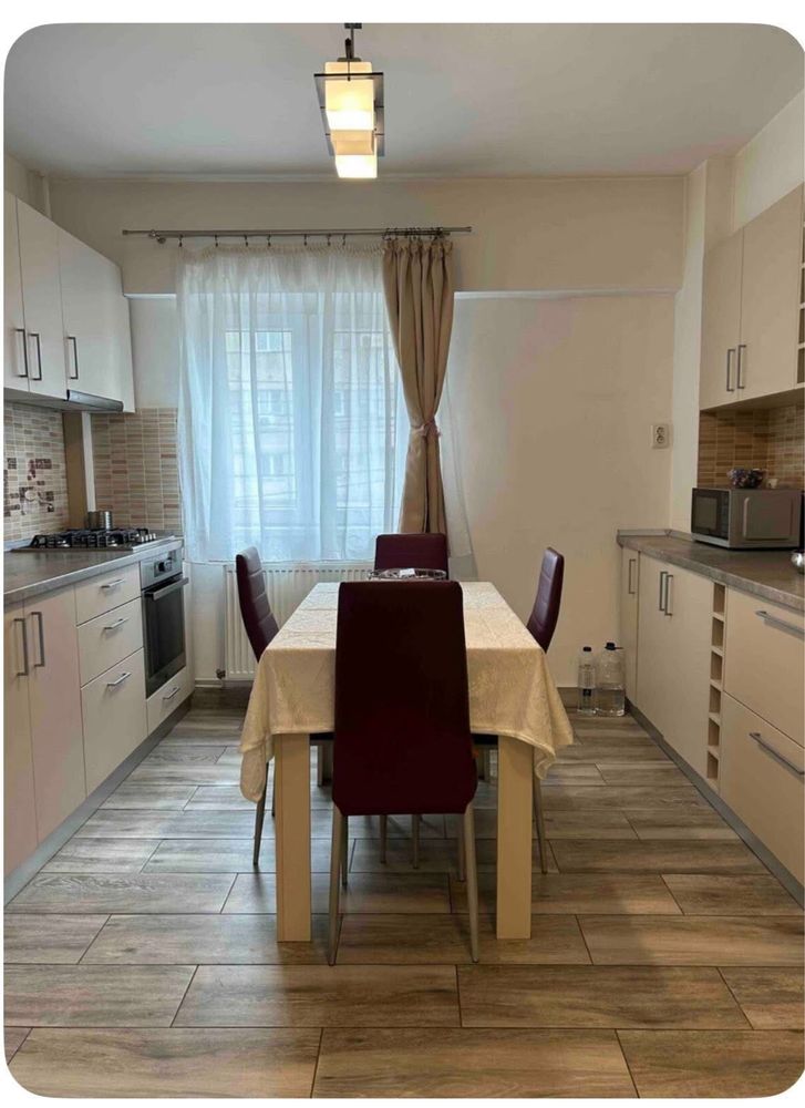 PROPRIETAR, Timisoara, inchiriez apt decomandat, 3 camere 2 bai etaj 1