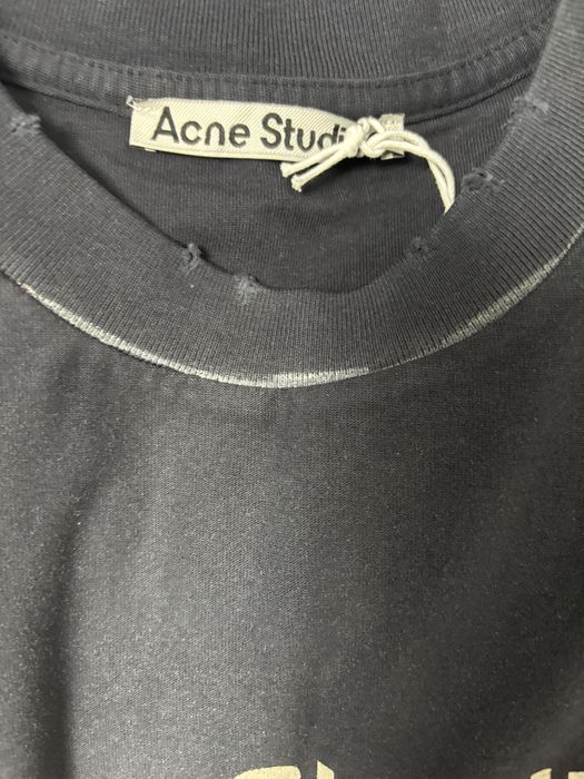 Tricou acne studi