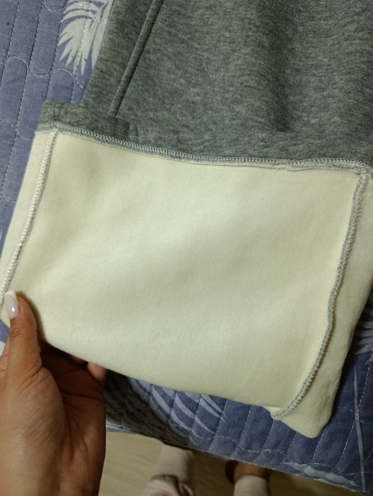 Продаётся женский костюм тройка. Новый!