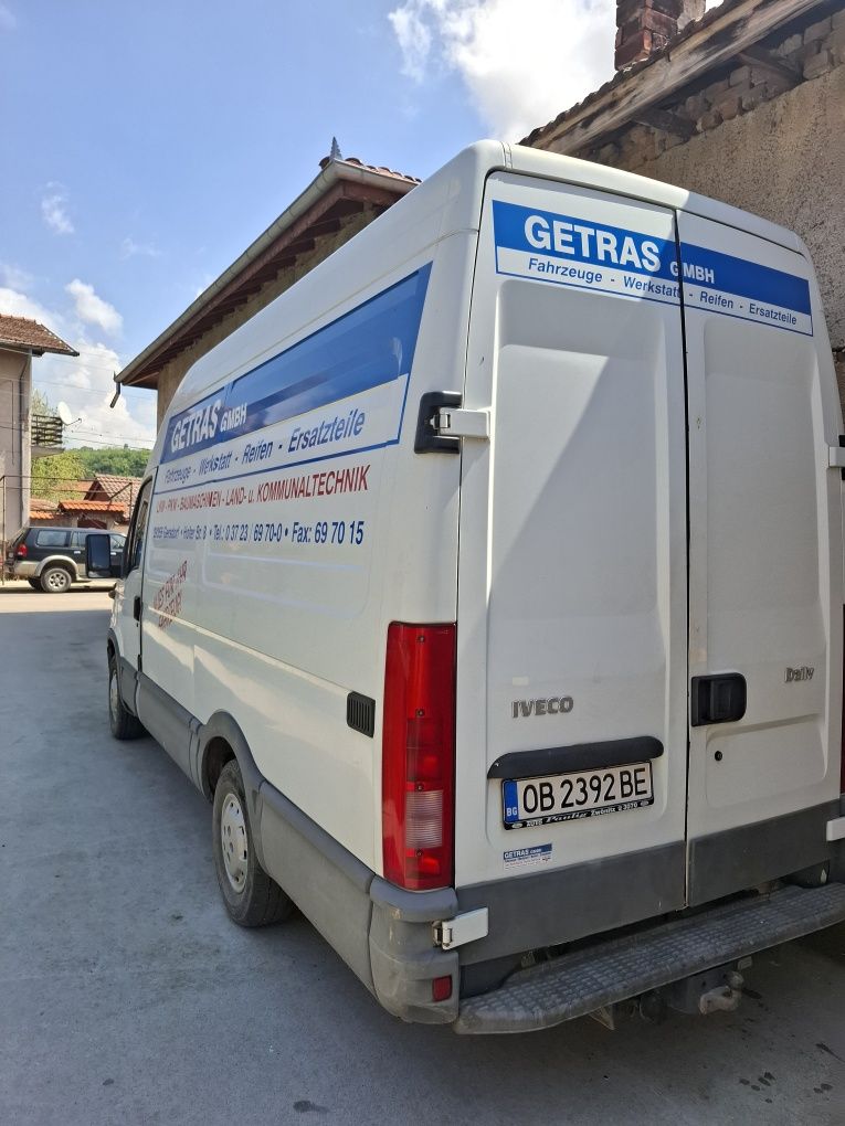 Продавам бус ивеко