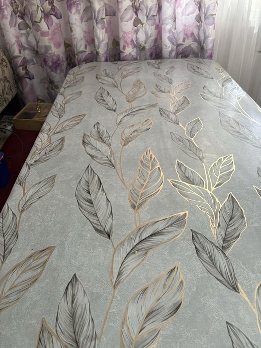 Срочно продам кухный стол стулья 15000