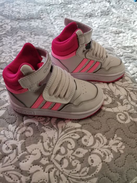 Маратонки за момиче