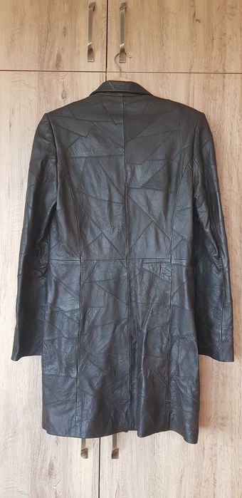 Чисто ново дамско манто естествена кожа