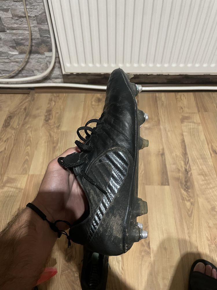 Професионални Бутонки Nike Tiempo