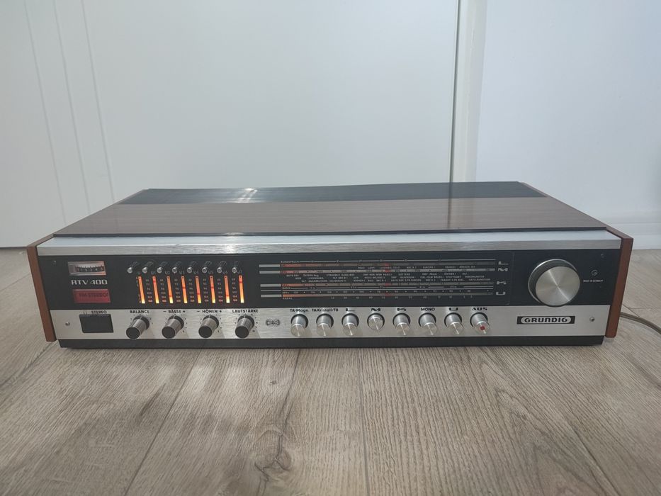 Radio Grundig RTV 400