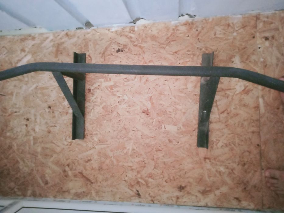 Металлический турник