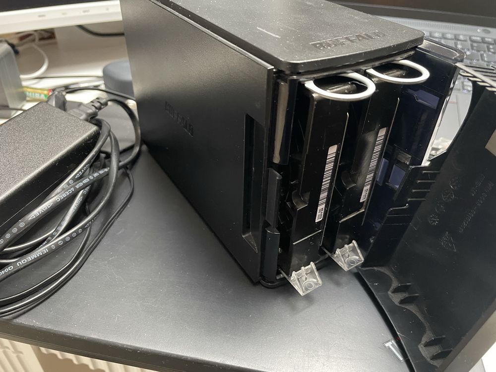 NAS Buffalo 2 HDD