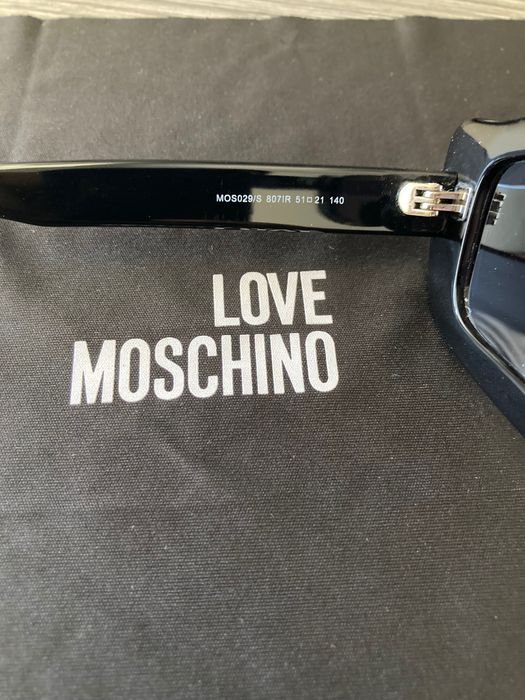 Слънчеви очила Moschino