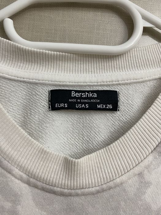 Top Bershka cu maneci lungi