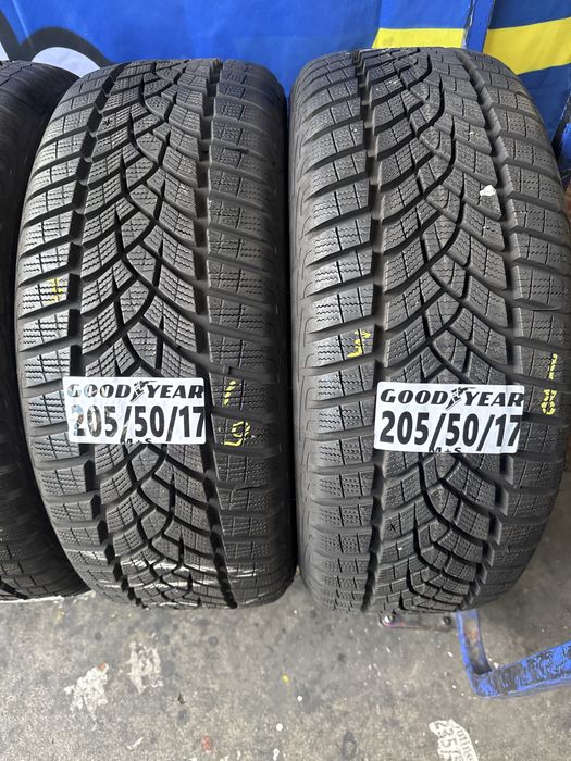 205/50/17 Good Year M+S