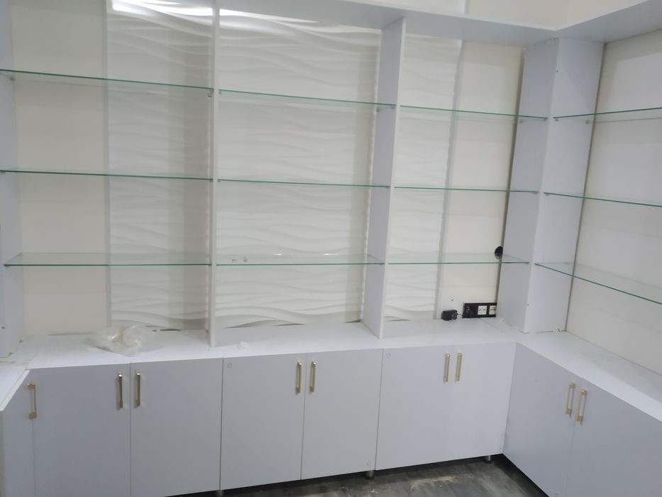 Doʻkon larga poʻlka stelajlar