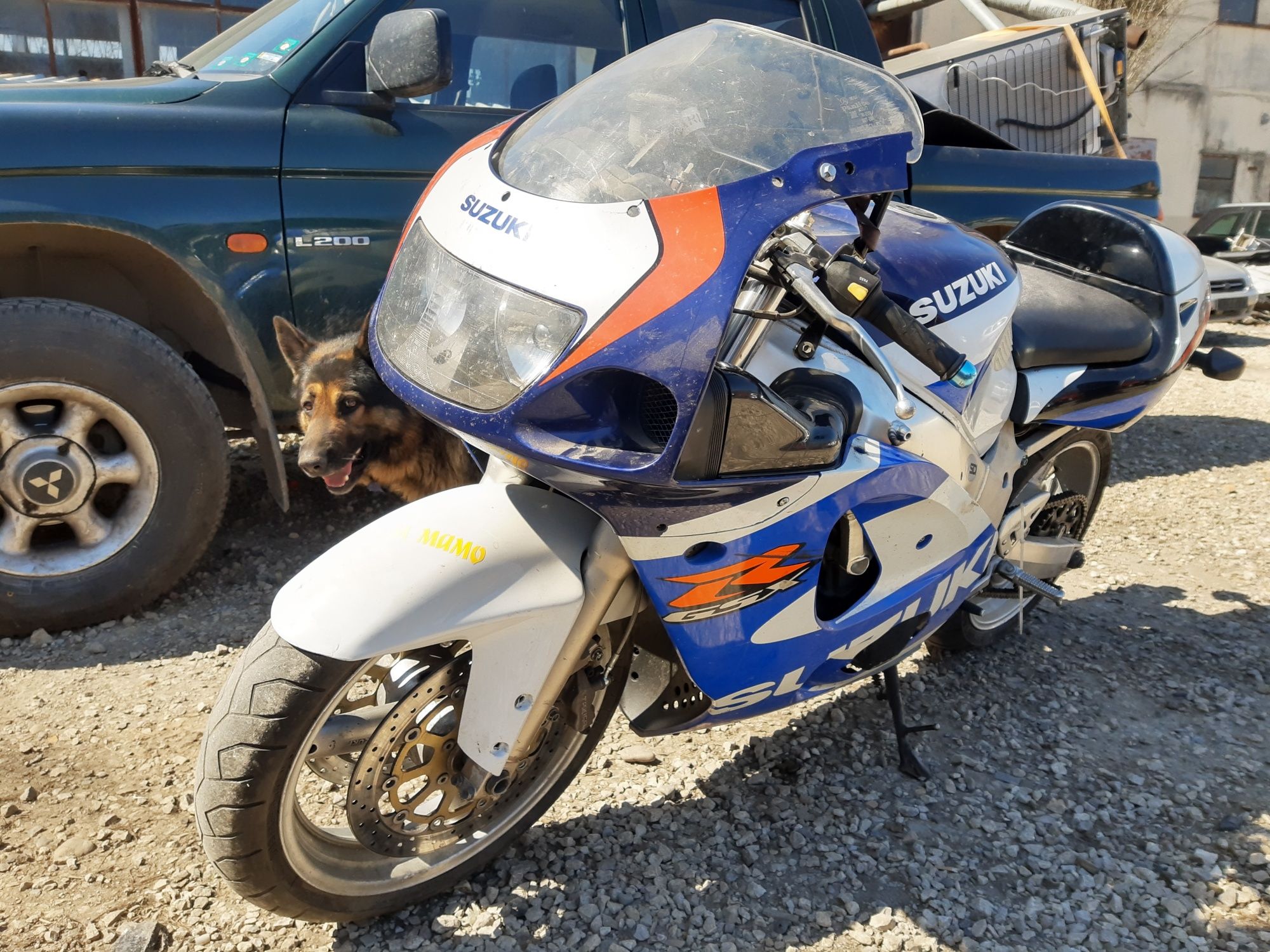 Suzuki gsxr 600 на части