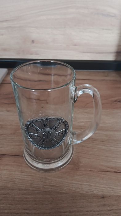 Стъклена чаша (халба) за бира.