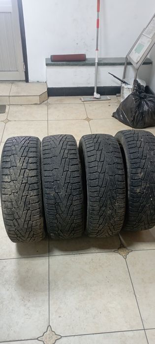 225/55/18 комплект зимних шин