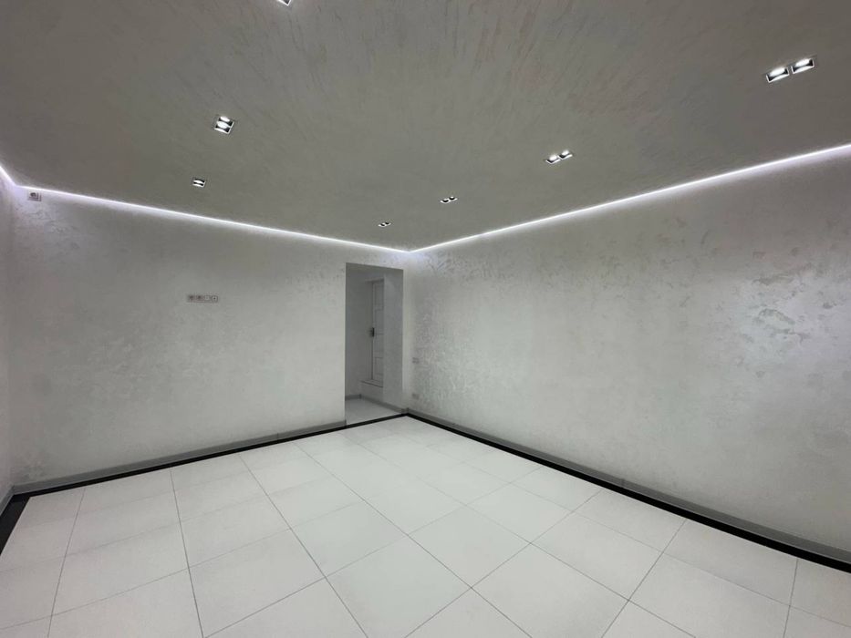 Продается магазин кафе под офис в доль дороги по ул Фархадская