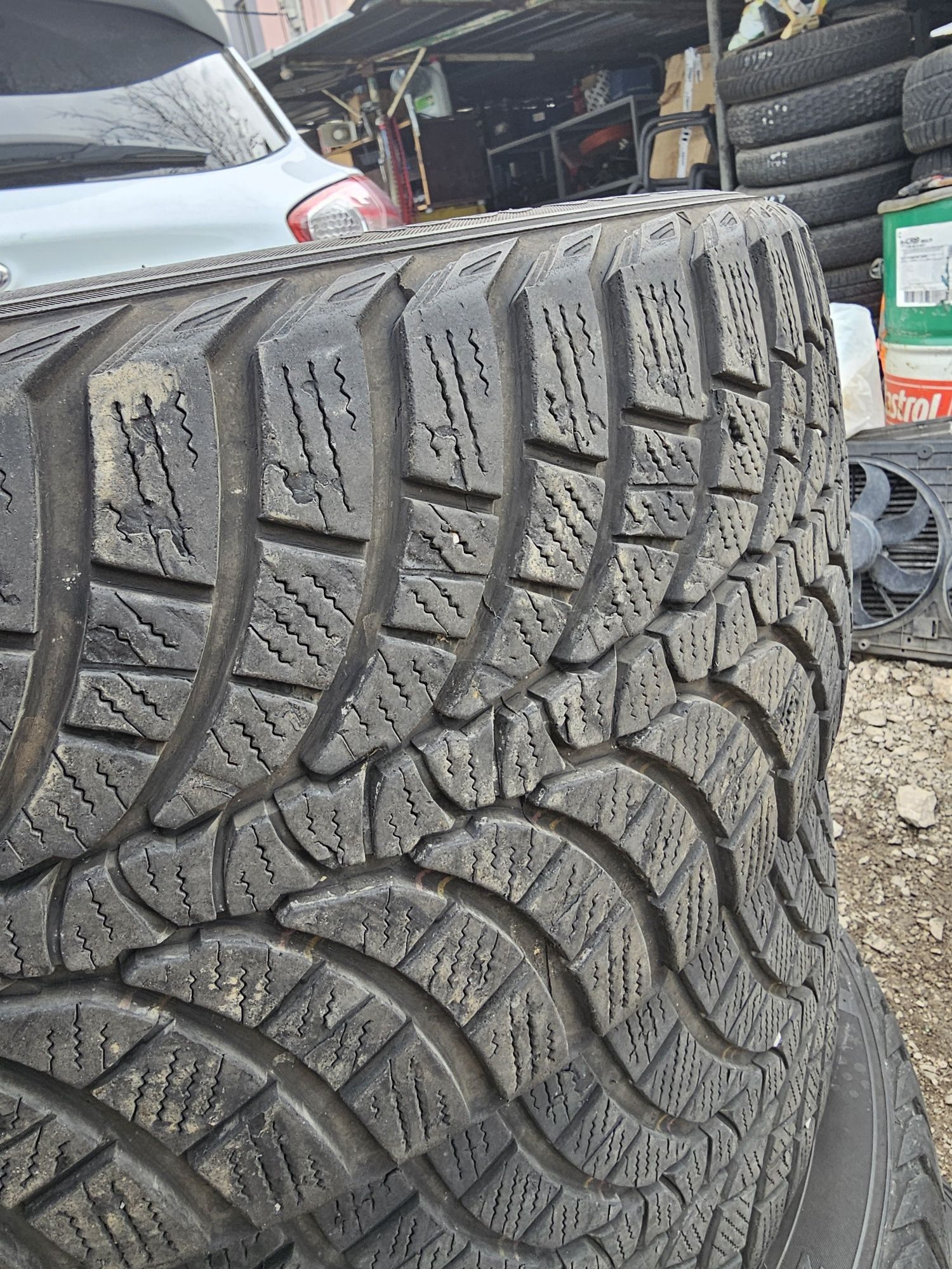 Kumho wp71 245 45 R19