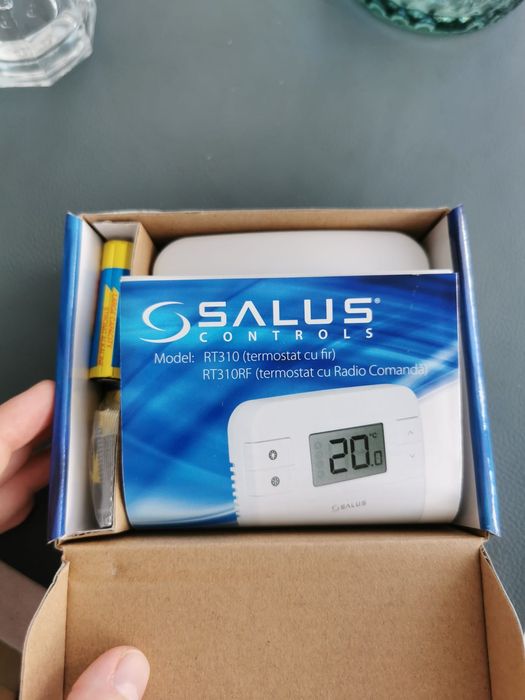Termostat Salus rt310 cu fir