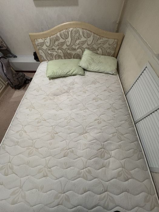 Кровать двухспальная