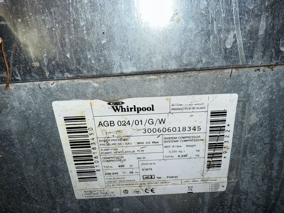 Aparat de facut gheata / ice maker