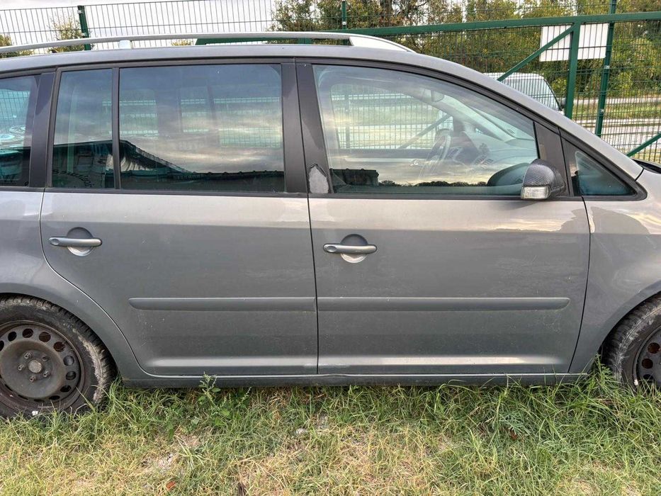 VW Touran На части Volkswagen Туран Turan Тоуран на части