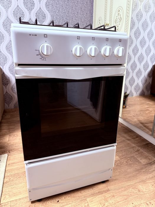 Газ плита в хорошем состояние